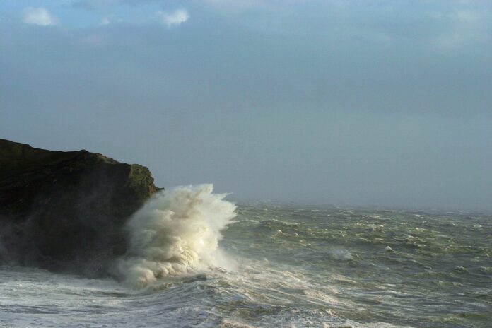 Storm at Lulworth Cove (18)